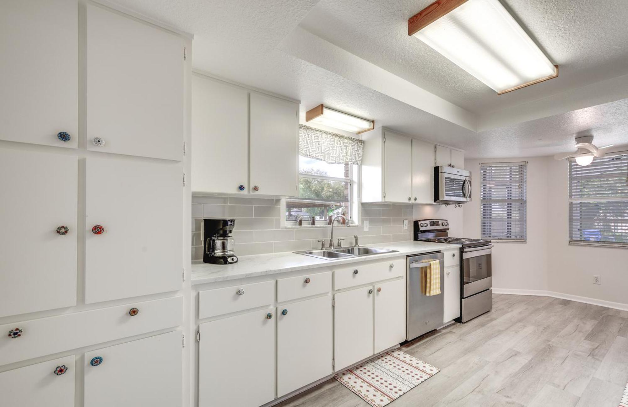 הוילה Spring Hill Retreat With Heated Pool And 4-In-1 Grill מראה חיצוני תמונה